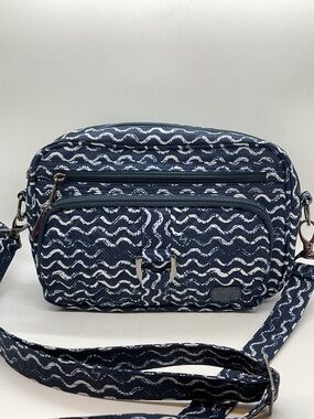 lug Carousel Wavy Navy and White Wave Pattern Crossbody/Belt Bag